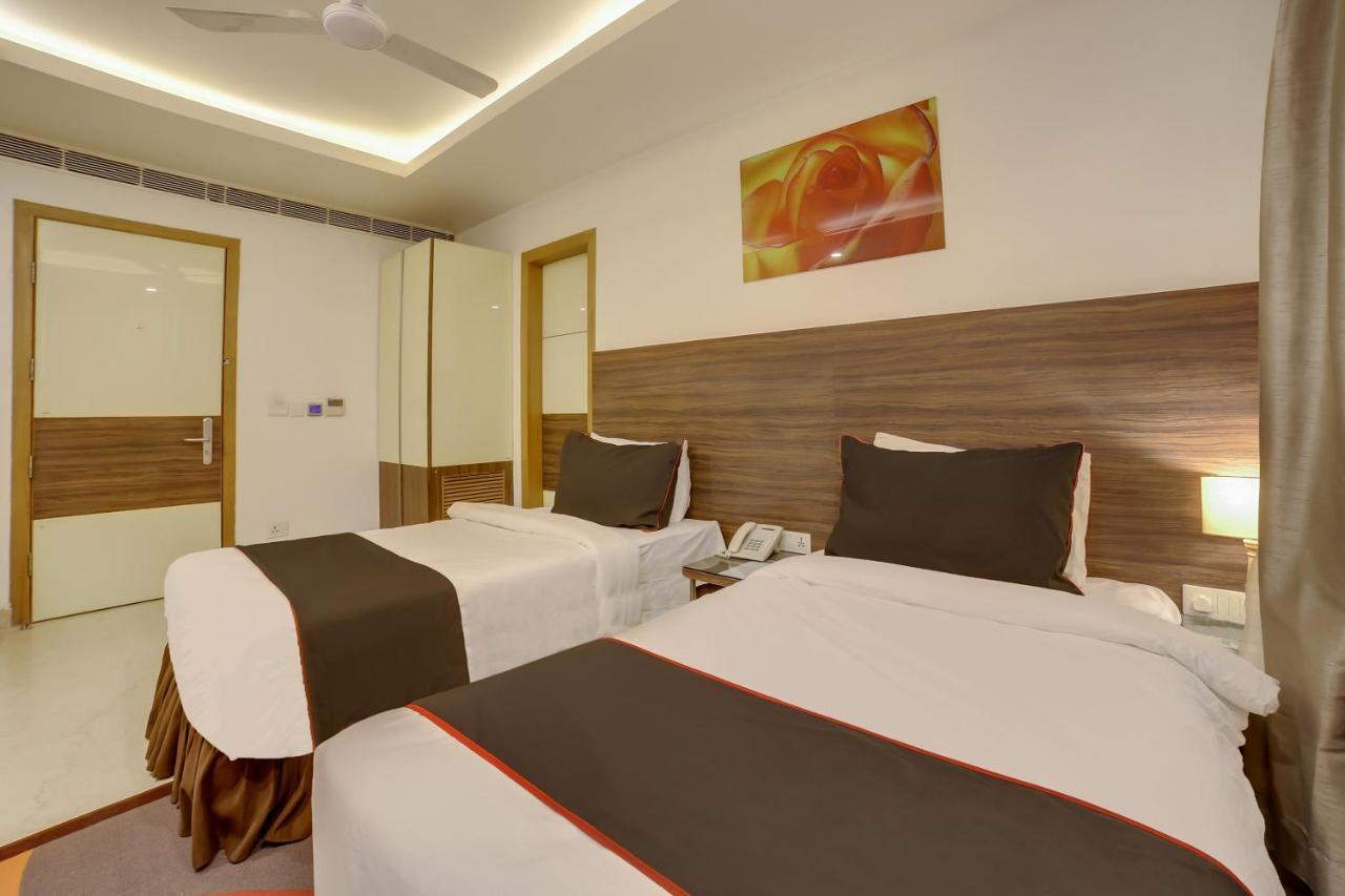 Townhouse Oak Safdarjung Nova Deli Exterior foto